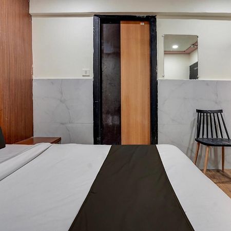 Hotel O Palak Palace Ахмедабад Екстериор снимка